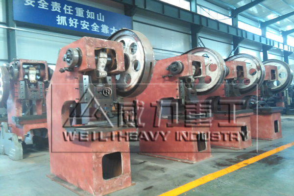 25噸鋼板焊接機(jī)身深喉沖床