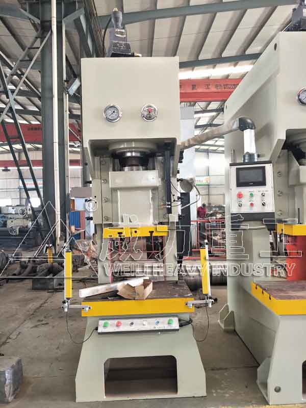 數控C型液壓沖床