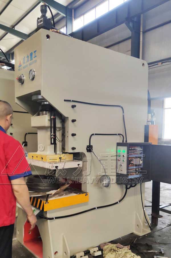 滕州100噸油壓沖床